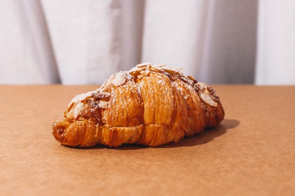 ALMOND CROISSANT